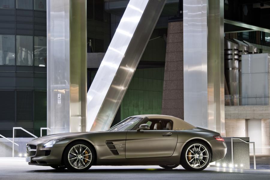  Mercedes-Benz SLS AMG Roadster 2011 года  (фото 90 из 183)